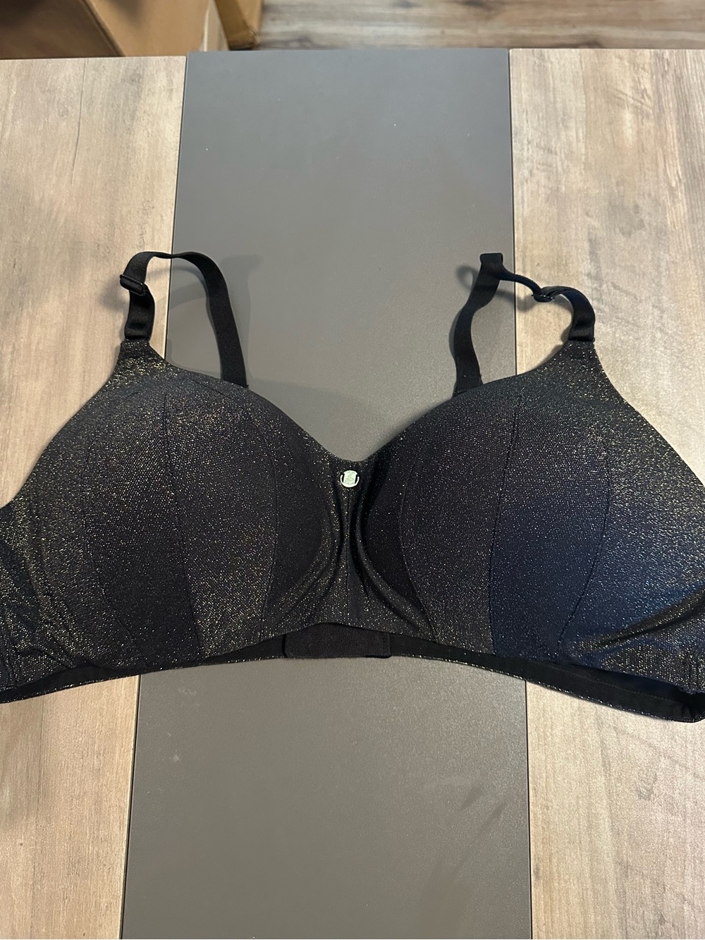 Torrid‎ Black and Gold Shimmer Wire Free Bra 42C